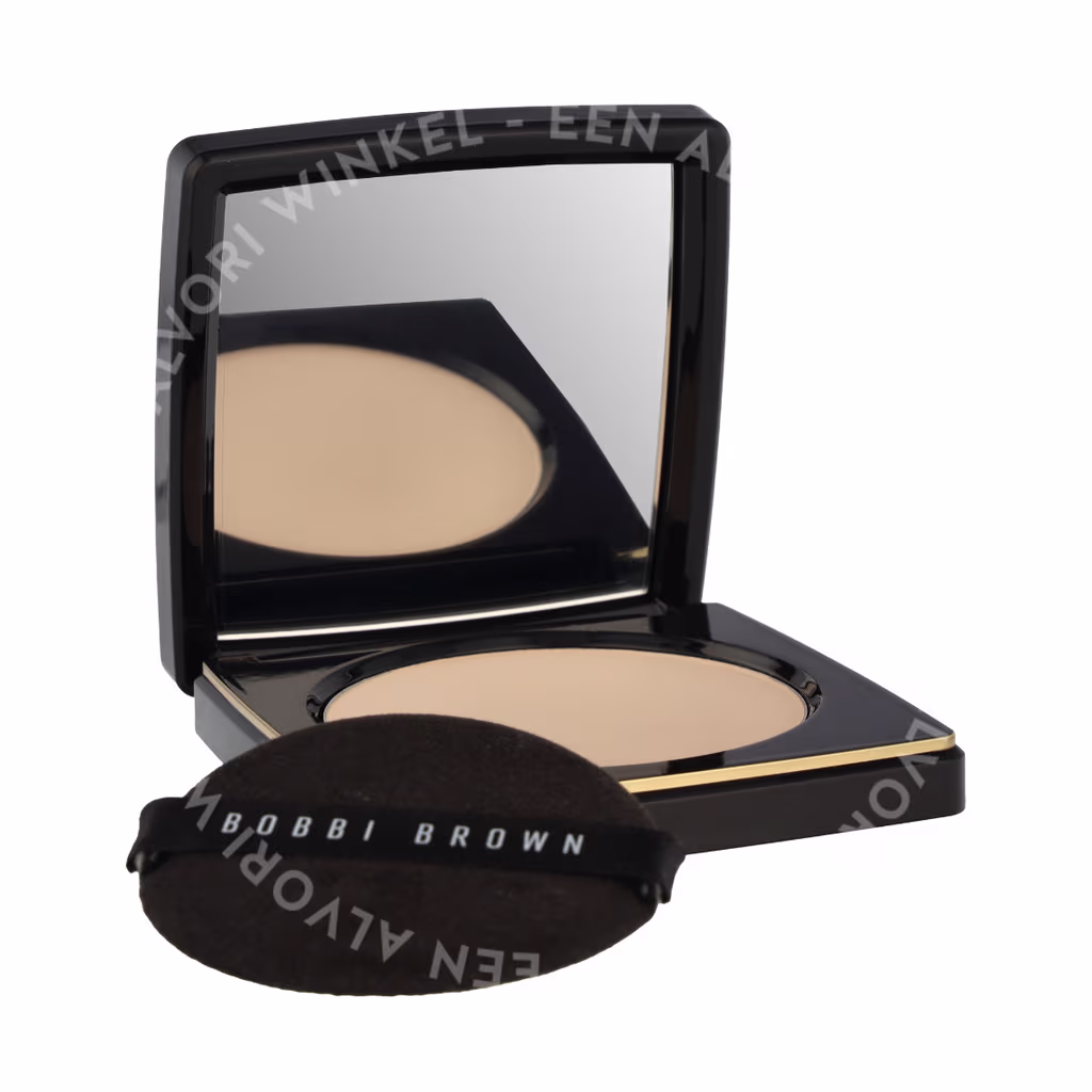 Bobbi Brown Bobbi Brown Sheer Finish Pressed Powder — Soft Sand