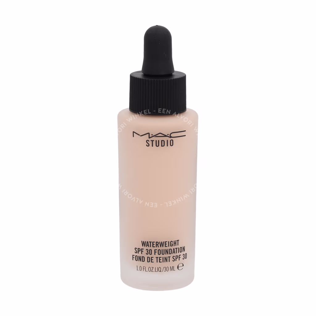 Mac MAC Studio Waterweight Foundation SPF30 — NW13